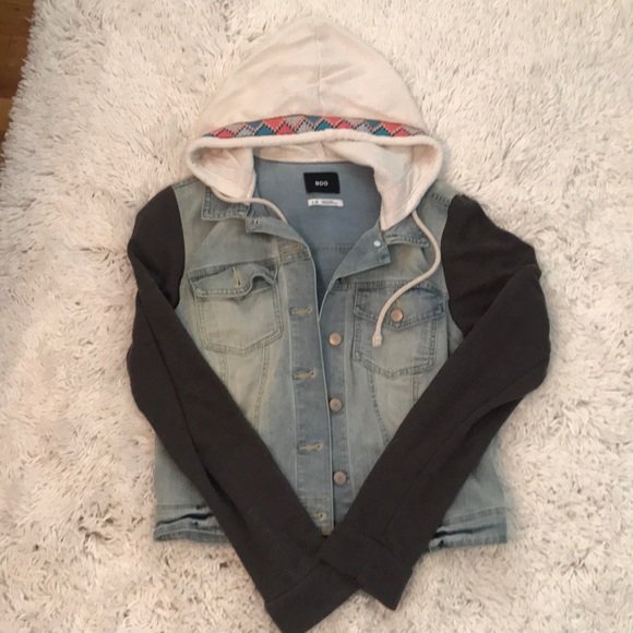Urban Outfitters Jackets & Blazers - Jean jacket Urban Outfitters Jackets & Blazers - Jean jacket